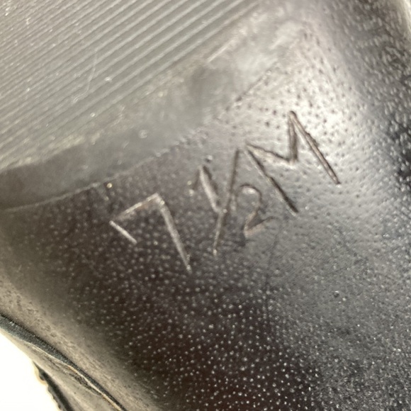 Michael Kors Pebbled Leather Wood Heeled Black Clog Tassel 7.5 Menswear Academia - Picture 13 of 16